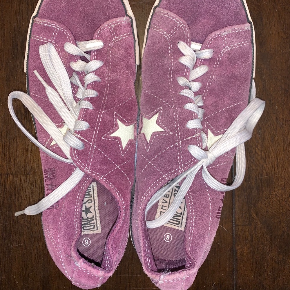 Maroon suede Converse One-Star!